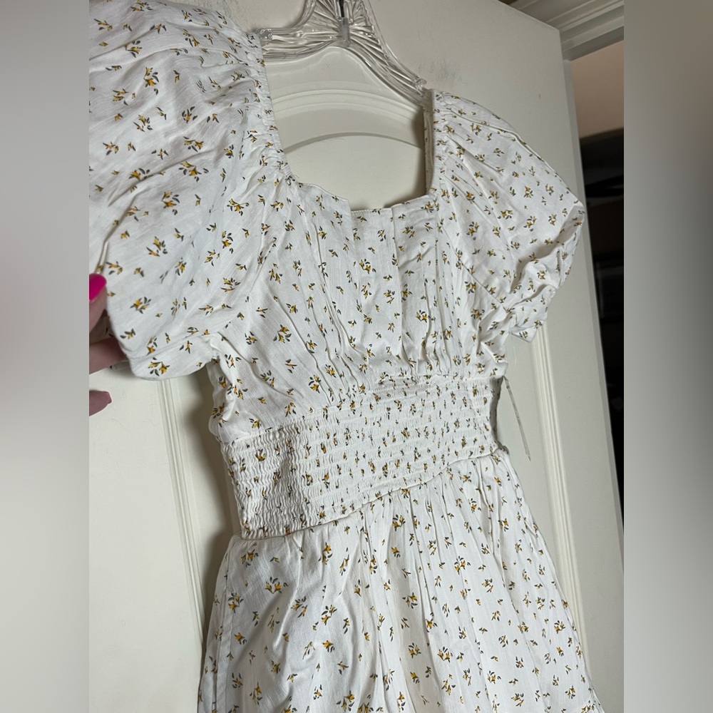 Nordstrom BP Ivory Dress with Puff Sleeves and Detailed Floral Bursts Juniors L - Picture 15 of 16